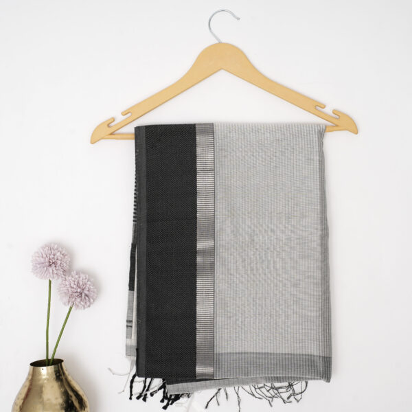 Black & Off White Checks Maheshwari Silk Saree